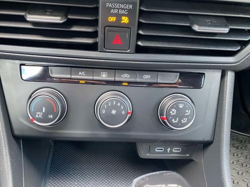 Certified 2023 Volkswagen Jetta Sport FWD image 19