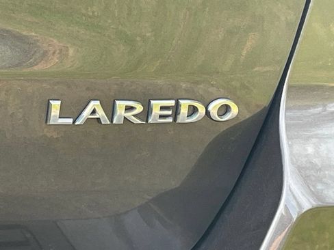 Used 2021 Jeep Grand Cherokee Laredo X AWD/4WD image 21