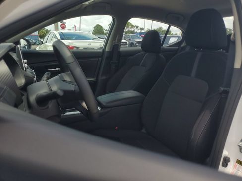 Used 2024 Nissan Sentra SV w/ All-Weather Package FWD image 20