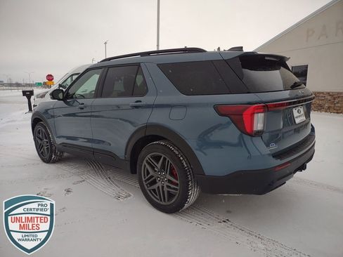 New 2026 Ford Explorer ST-Line w/ ST-Line Street Pack image 3