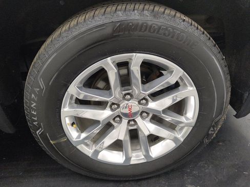 Used 2019 GMC Sierra 1500 SLT w/ SLT Premium Plus Package AWD/4WD image 31
