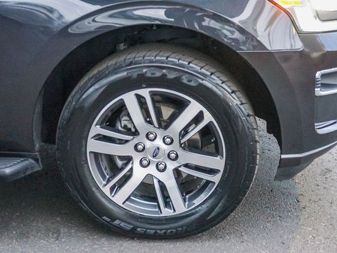 Used 2024 Ford Expedition Max Limited image 10