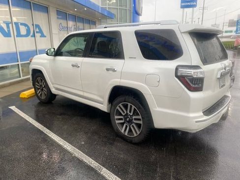 Used 2014 Toyota 4Runner Limited AWD/4WD image 3