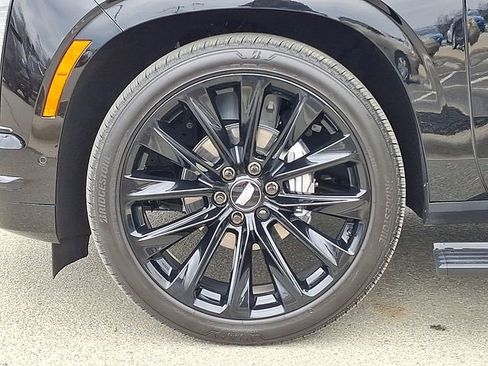 New 2026 Cadillac Escalade ESV Platinum Sport w/ LPO, ONYX Package image 21