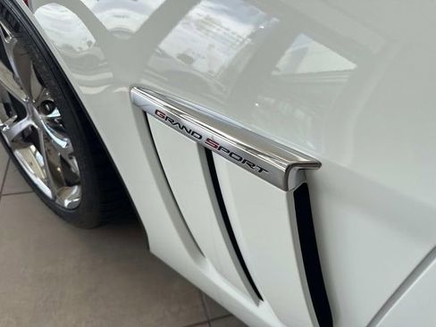 Used 2010 Chevrolet Corvette Grand Sport w/ Preferred Equipment Group image 15