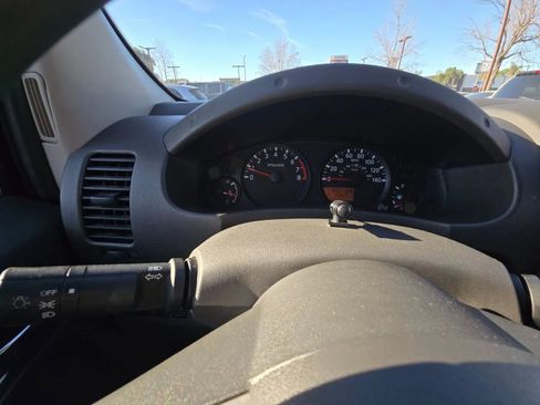 Used 2006 Nissan Frontier XE w/ (G01) XE Preferred Pkg image 16