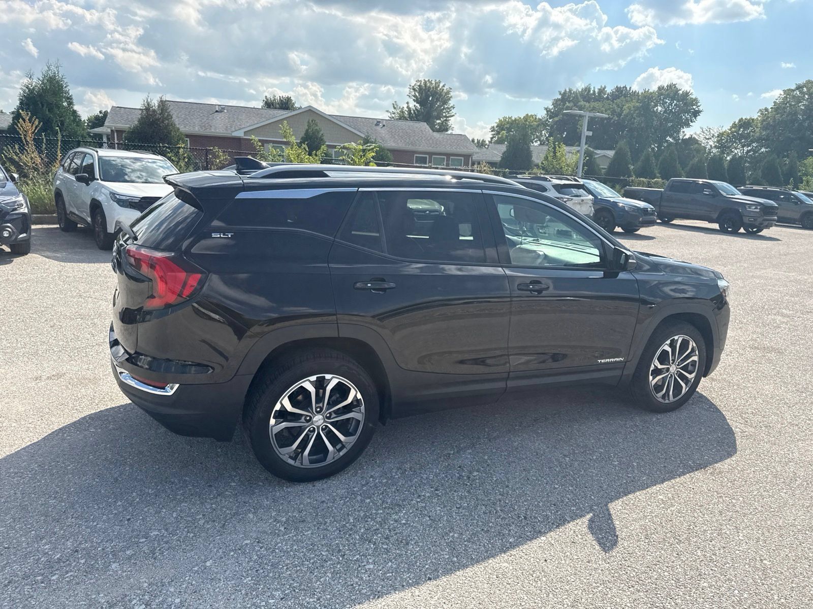Used 2021 GMC Terrain SLT AWD/4WD image 11