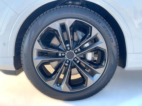 New 2026 Audi Q7 3.0T Prestige image 12