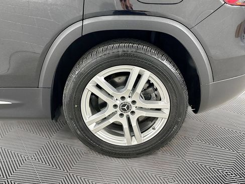 Used 2021 Mercedes-Benz GLB 250 4MATIC image 29