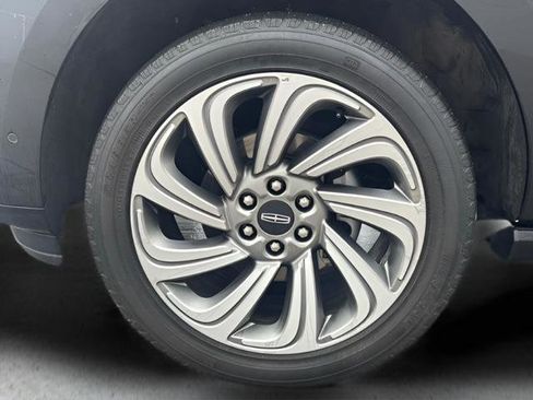 Used 2024 Lincoln Navigator Reserve image 9