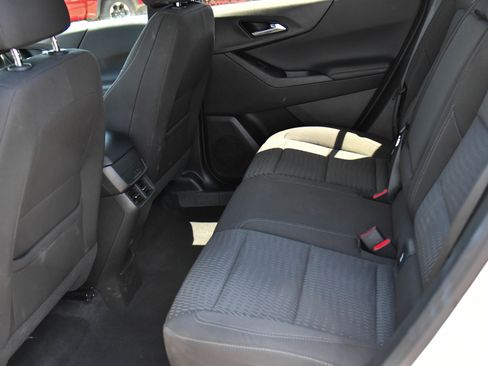 Used 2025 Chevrolet Equinox LT FWD image 37