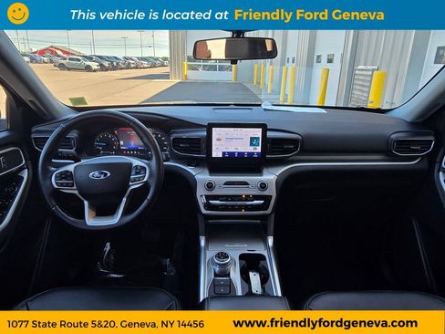 Used 2022 Ford Explorer XLT w/ Equipment Group 202A AWD/4WD image 13