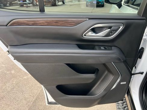 Used 2022 Chevrolet Tahoe Z71 w/ Luxury Package image 22