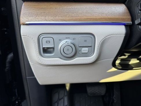 Certified 2024 Mercedes-Benz GLE 450 4MATIC image 23