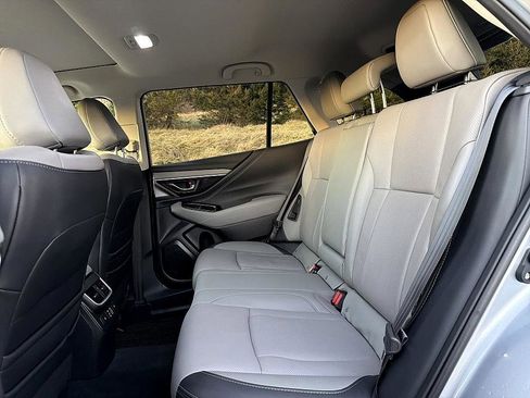 Used 2023 Subaru Outback Limited image 12