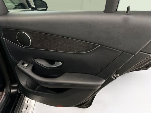 Used 2021 Mercedes-Benz GLC 300 GLC 300 image 32