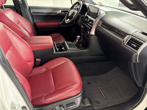 Used 2023 Lexus GX 460 Luxury image 48