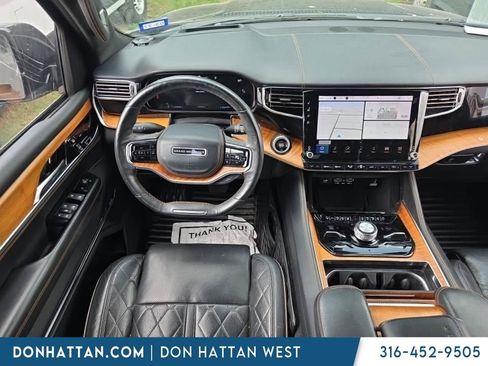 Used 2023 Jeep Grand Wagoneer Series III AWD/4WD image 11