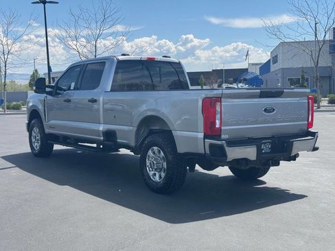 Used 2023 Ford F350 XLT w/ FX4 Off-Road Package AWD/4WD image 9