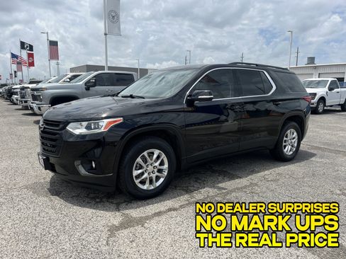 Used 2020 Chevrolet Traverse LT FWD image 7