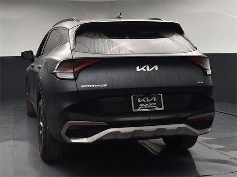 Certified 2025 Kia Sportage SX Prestige image 6