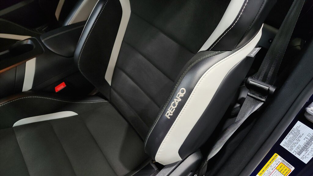 Used 2020 Ford Mustang Shelby GT500 w/ Technology Package RWD image 29