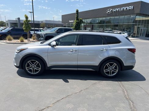 Used 2019 Hyundai Santa Fe XL w/ Cargo Package AWD/4WD image 12