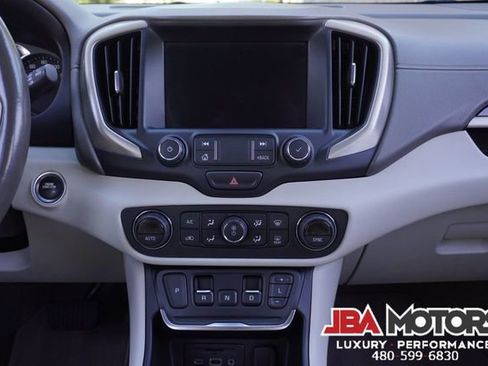 Used 2020 GMC Terrain Denali w/ Denali Premium Package FWD image 24