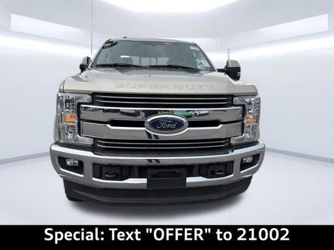 Used 2018 Ford F250 Lariat w/ Lariat Value Package AWD/4WD image 2