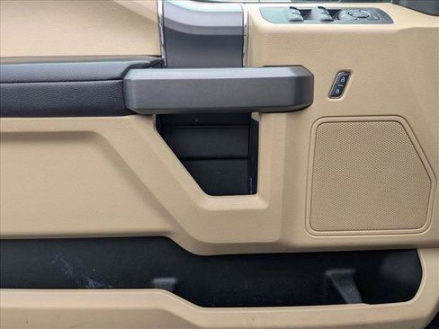 Used 2018 Ford F150 XLT w/ Equipment Group 302A Luxury image 9