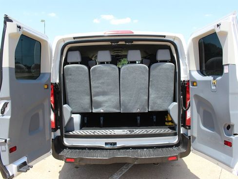 Used 2019 Ford Transit 350 XLT RWD image 8