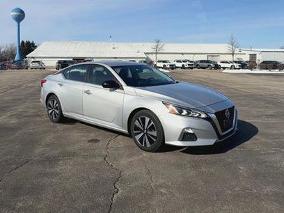 Used 2021 Nissan Altima 2.5 SV