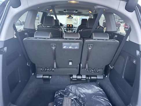 Used 2023 Honda Odyssey Elite image 10