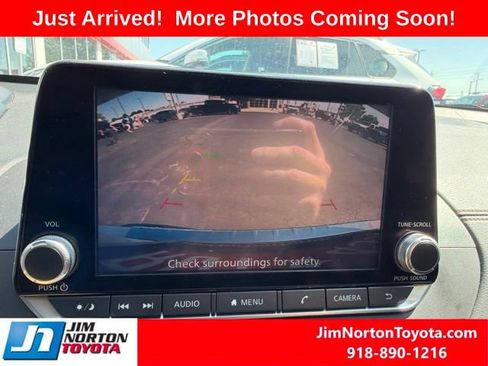 Used 2021 Nissan Altima 2.5 SR w/ SR Premium Package FWD image 12