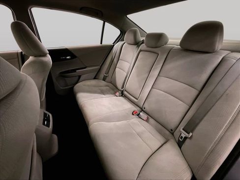 Used 2017 Honda Accord EX image 26