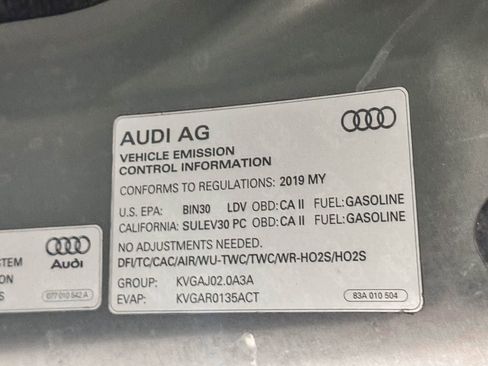 Used 2019 Audi Q3 2.0T Premium AWD/4WD image 27