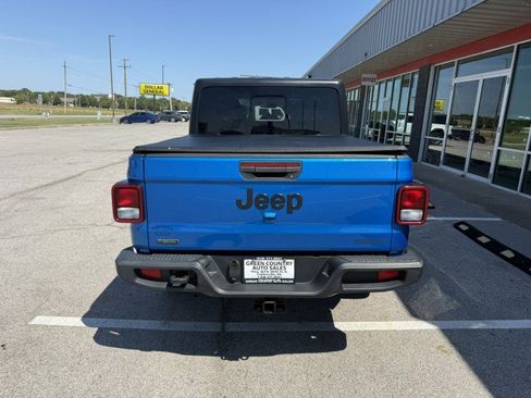 Used 2021 Jeep Gladiator Sport AWD/4WD image 12