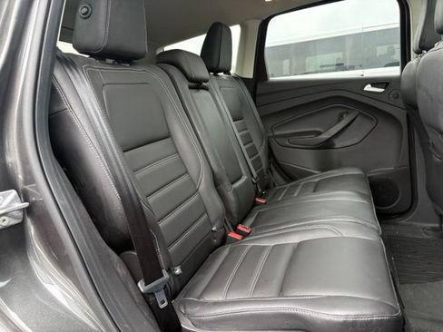Used 2019 Ford Escape Titanium AWD/4WD image 14