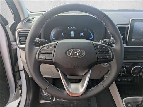 New 2026 Hyundai Venue SEL image 10