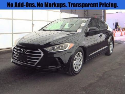 Used 2017 Hyundai Elantra SE FWD image 1