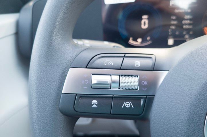 New 2027 Hyundai Kona SE FWD image 26