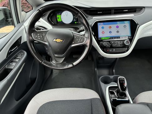 Used 2020 Chevrolet Bolt LT FWD image 19