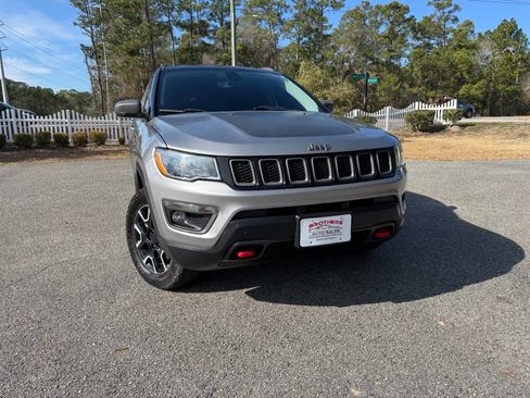 Used 2019 Jeep Compass Trailhawk w/ Cold Weather Group image 38