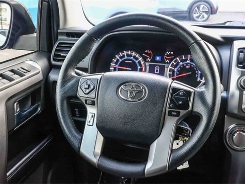 Used 2018 Toyota 4Runner SR5 image 15