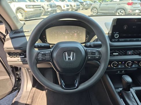 Used 2025 Honda Accord SE image 22