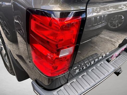 Used 2014 Chevrolet Silverado 1500 High Country w/ High Country Premium Package AWD/4WD image 29