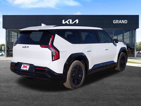 New 2026 Kia EV9 Land image 5