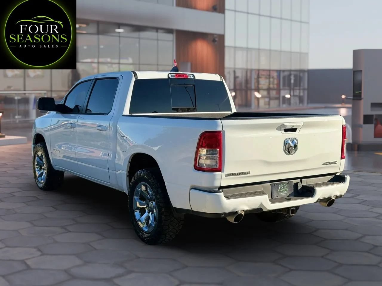 Used 2020 RAM 1500 Big Horn AWD/4WD image 2