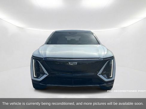 Used 2024 Cadillac Lyriq Sport RWD image 2