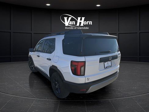 Used 2026 Honda Passport RTL image 3